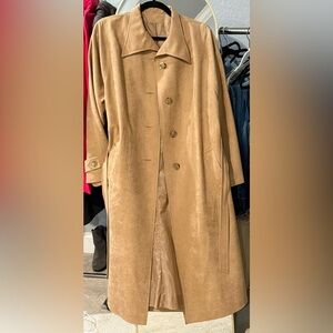 Meri K vintage tan long‎ coat